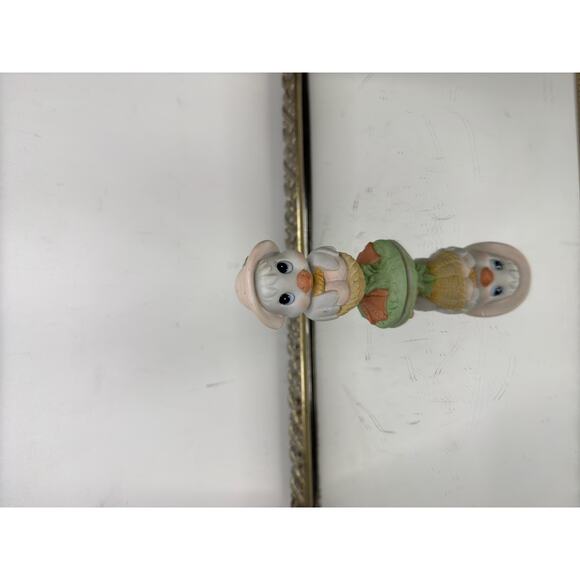 Adorable Vintage Easter Girl Duck Figurine with Hat, Porcelain, Spring Duck - Picture 10 of 10